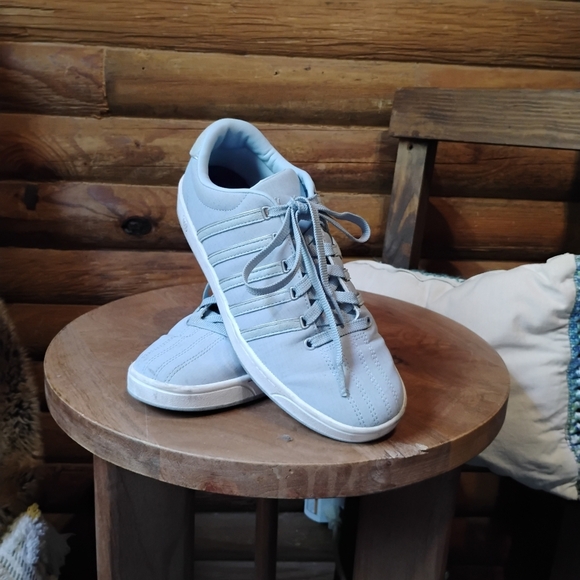 K-Swiss Light Blue Classic Sneakers Women’s Size 8 - Picture 1 of 12